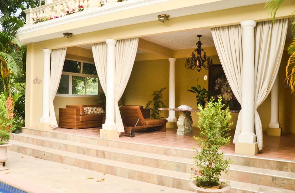 Eden Gardens Wellness Resort & Spa Кінгстон Екстер'єр фото